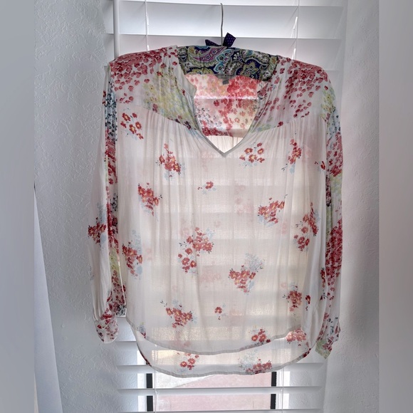 🌿💕 Lucky Brand White Long Sleeve Blouse - Picture 2 of 3